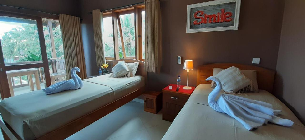 Hotel The Point Surfcamp Bali Pulukan Exterior foto